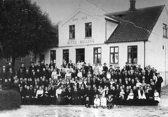 Øvle-slægtens sammenkomst i 1917 på Malling Kro, dengang Malling Hotel